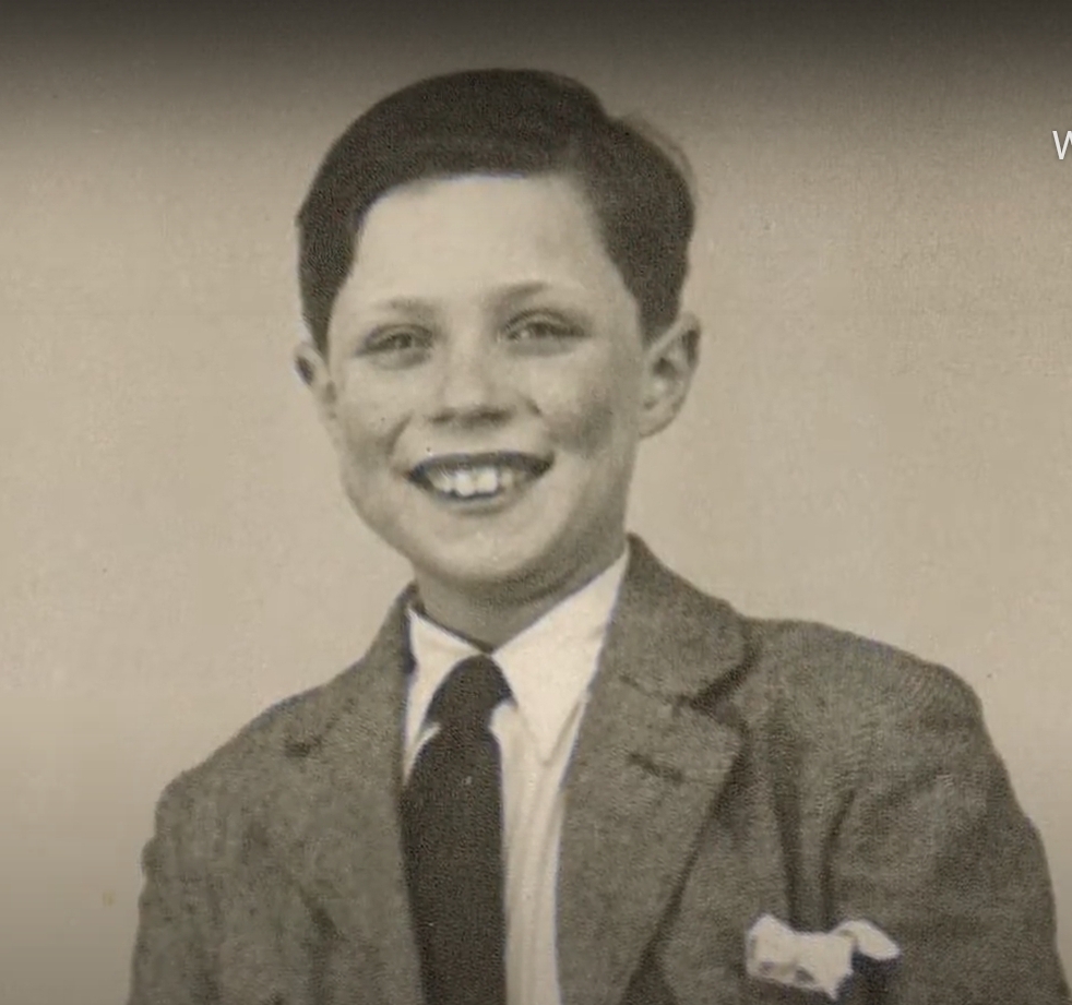 Den hollandsk-jødiske dreng Joop Vos som 9-årig, da han i 1945/46 – efter to år i tyske koncentrationslejre – boede 7 måneder hos en dansk plejefamilie for at komme til kræfter igen. Privatfoto