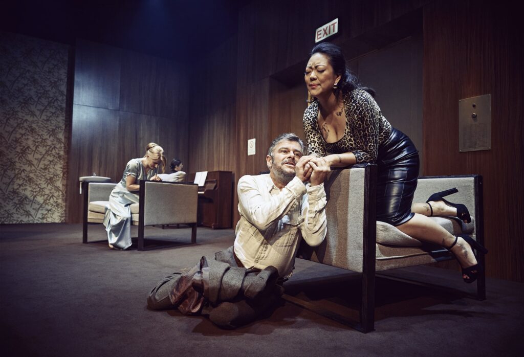 Lukkede døre, Den Fynske Opera. Foto: Emilia Therese