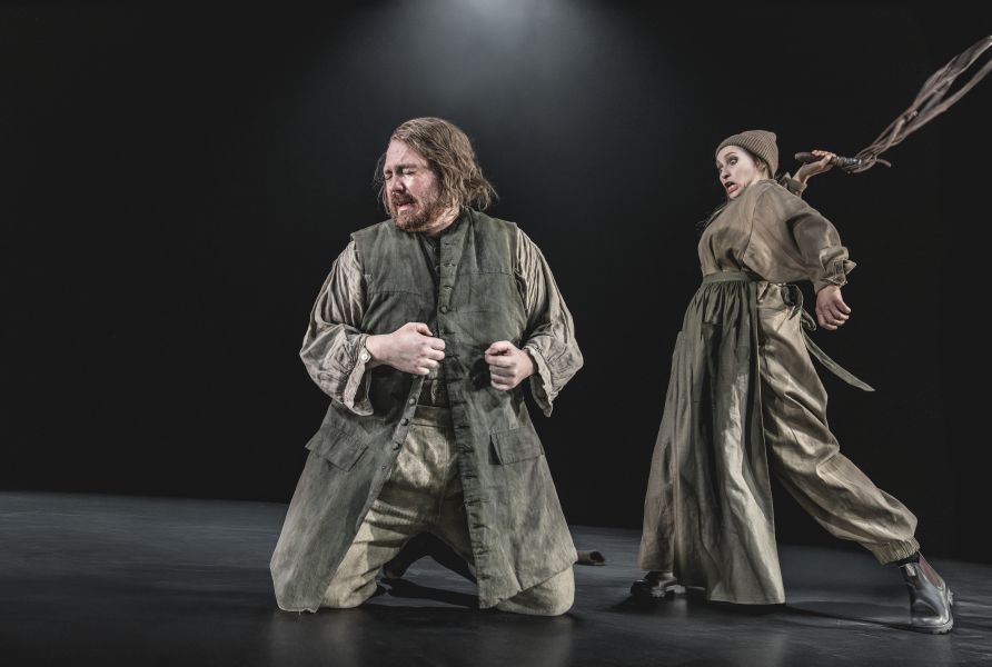 Jeppe på Bjerget på Det Kongelige Teater. Foto Camila Winther.