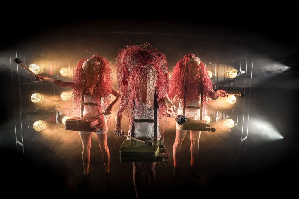 Pete Livingstone, Svend E Kristensen og Charlotte E Muncksgaard i Rage, Livingstones Kabinet på Bådteatret. Foto: Daniel Bødker Sørensen.