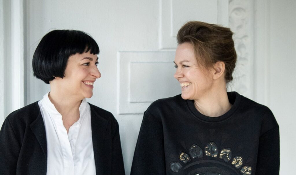 Betty Nansen Teatret Elisa Kragerup og Eva Præstiin. Foto Frederikke Brostrup.
