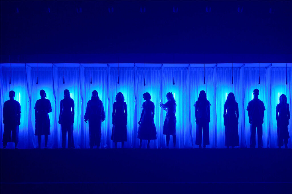 sART Danseteater. ERDUstumELLR HVAD! Svendborg Teater. Foto: Ard Jongsma.