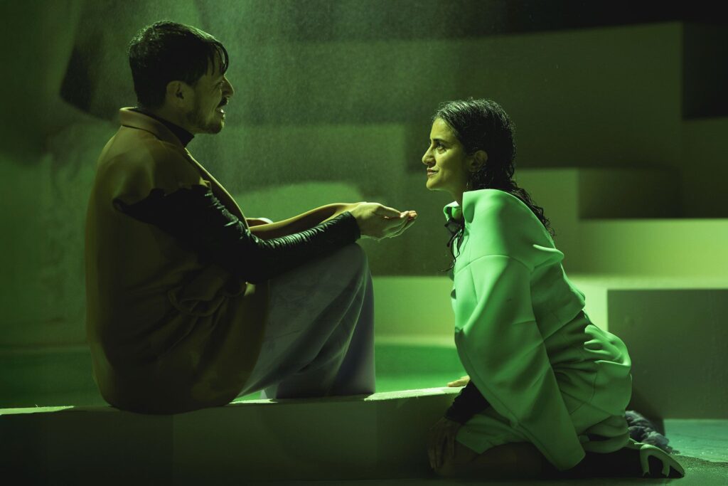 Romeo & Julie, Betty Nansen Teatret. Foto: Camilla Winther. 