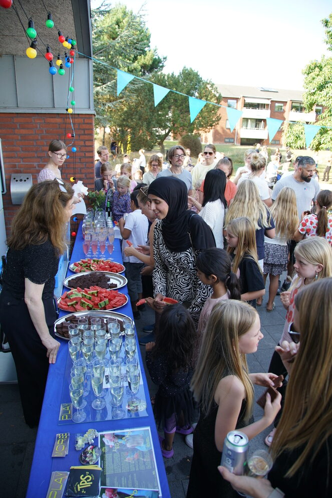 Mad er møder på Tårnby Park festival. Foto: Max Morris-Doherty.