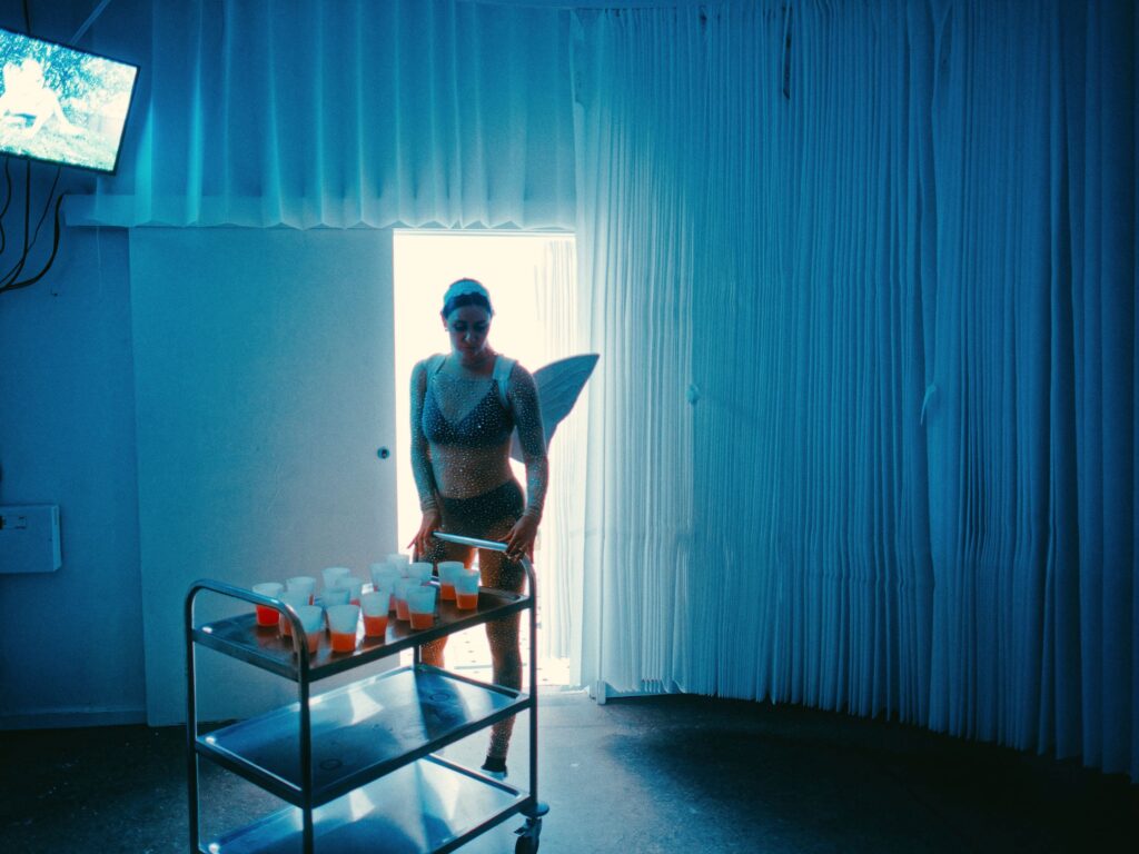 Sarah Lee Armstrong i Florence's Fantasy på Sydhavn Teater. Foto: Rumle Skafte.