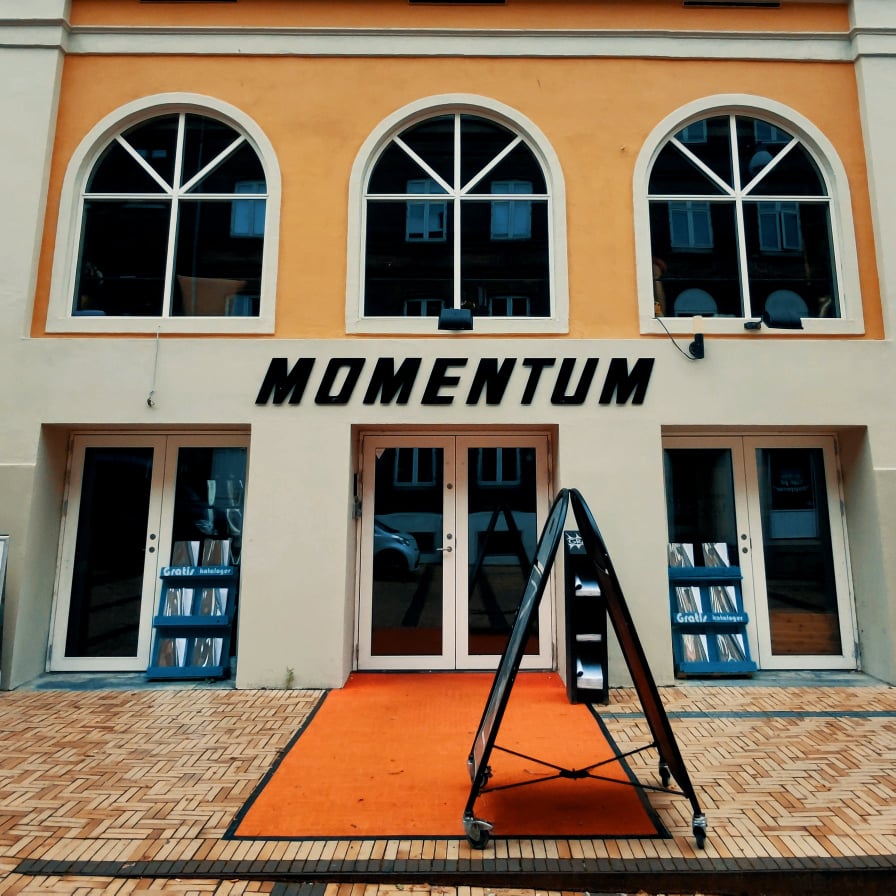 Teater Momentum