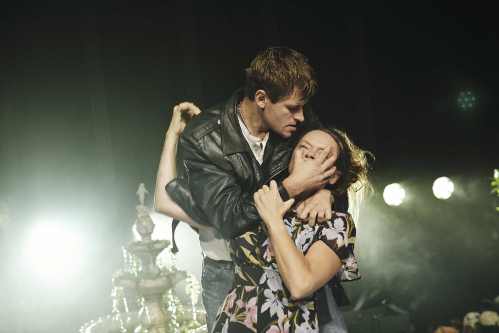 Vand til blomster, Teater Nordkraft. Foto: Martin Høyer Poulsen