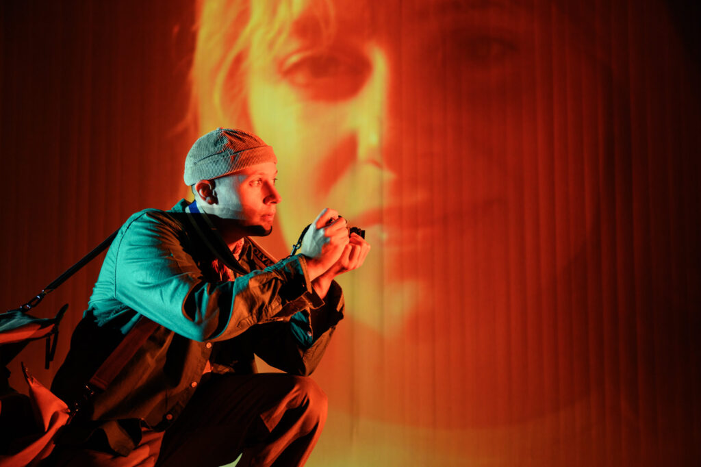 Når sandheden svigter, Teater Vestvolden. Foto: Søren Meisner