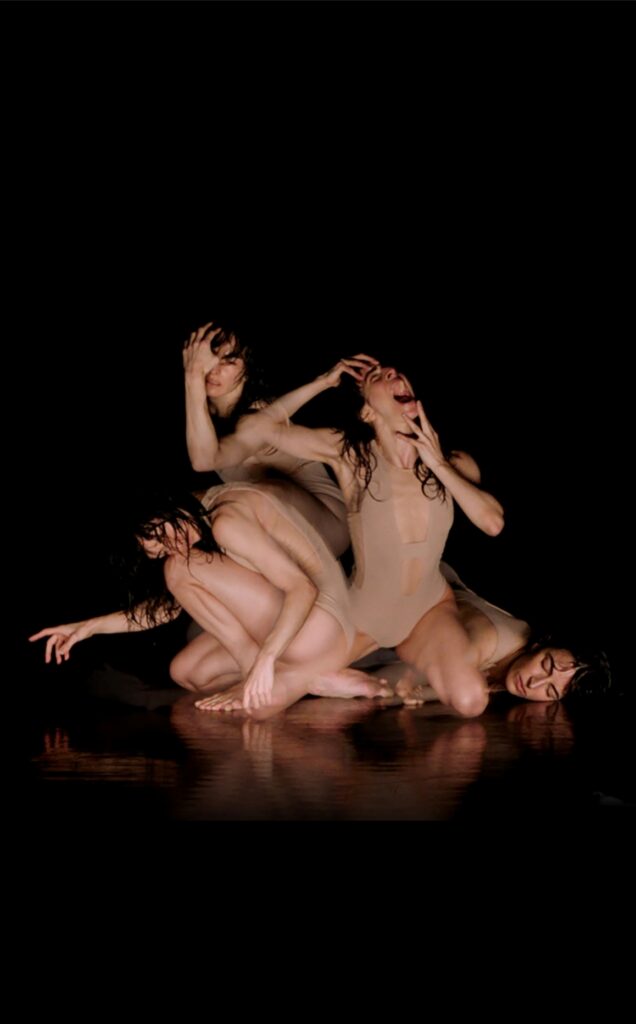 Telos ! af Dorotea Saykaly og Emil Dam Seidel ved pristalen. Foto: Kristoffer Engholm Aabo og Steffen Johansen.