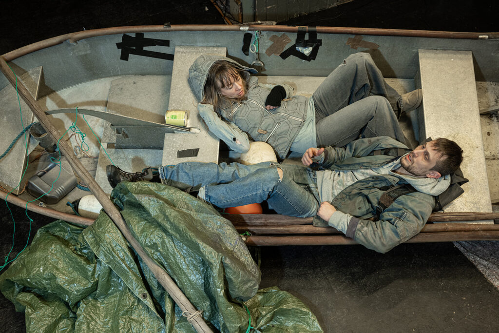 Om lidt letter tågen, Bornholms Teater. Foto: Anders Beier