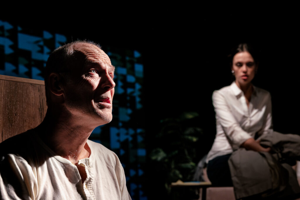 Jobbet, Teatret Svalegangen og Himmerlands Teater. Foto: Montgomery