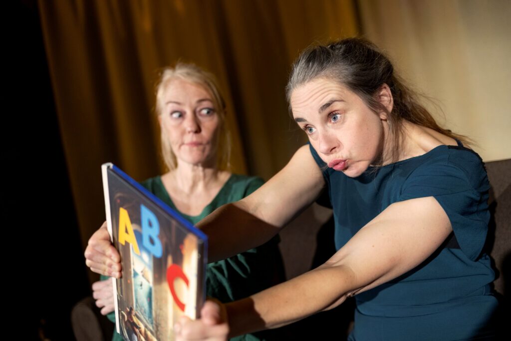 Arme og Ben Cha cha cha. Dansk Rakkerpak. Foto: Thomas Bertelsen.