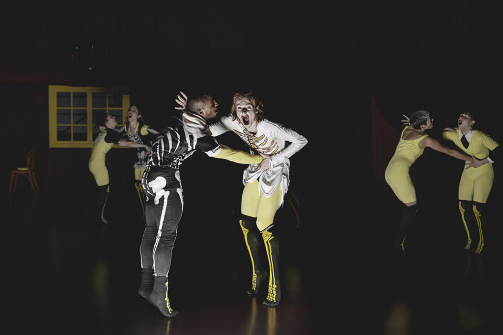 Before the End, Betty Nansen og Dansk Danseteater. Foto: Camilla Winther.