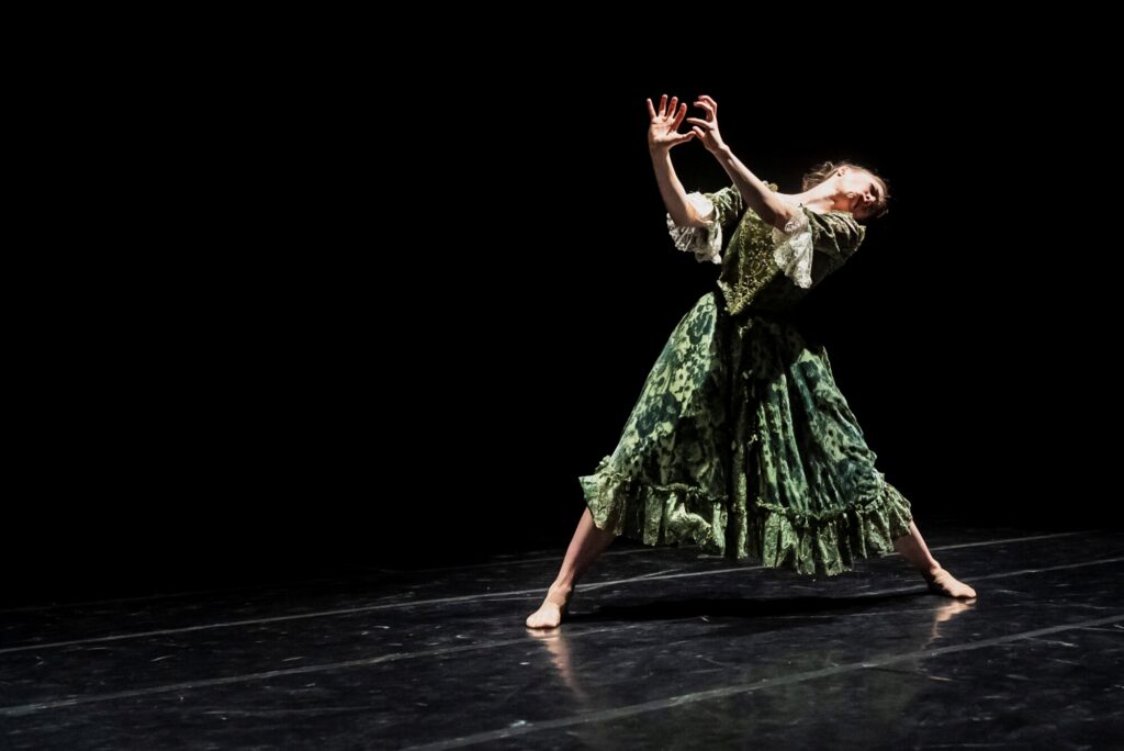 Ob(e)ject, Astrid Elbo. Maria Albrechtsen Mortensen.