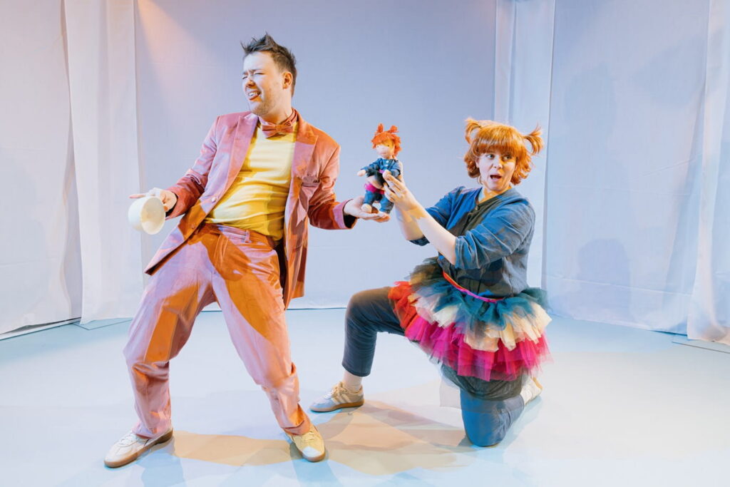 Peter Schlie Hansen og Mia Plantin i Solvej på Parkteatret. Foto: Cæciliie P.V. Pedersen.