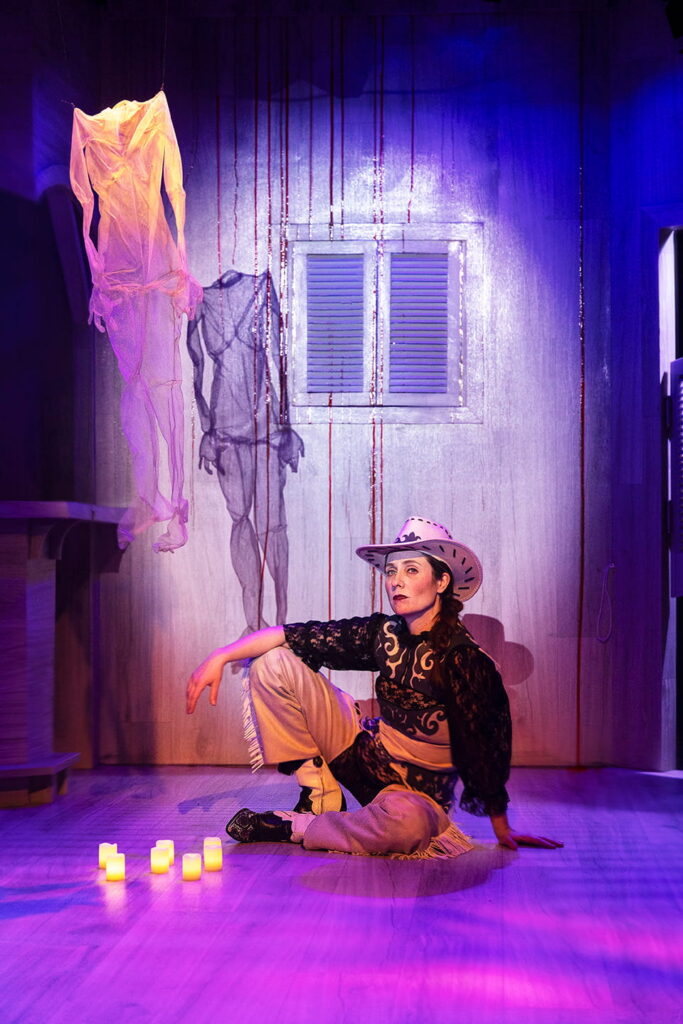 Signe Kærup Dahl i Ørkenrose på Bådteatret. Foto: Per Morten Abrahamsen.