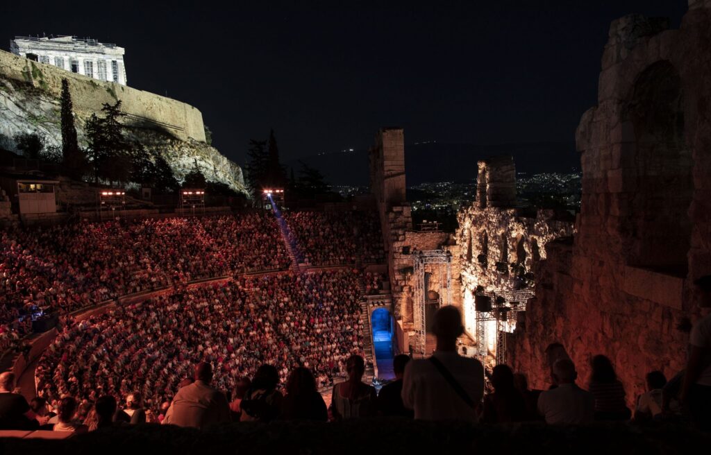 Herodes Atticus' Odeon med Akropolis i baggrunden. Foto: Thomas Daskalakis.