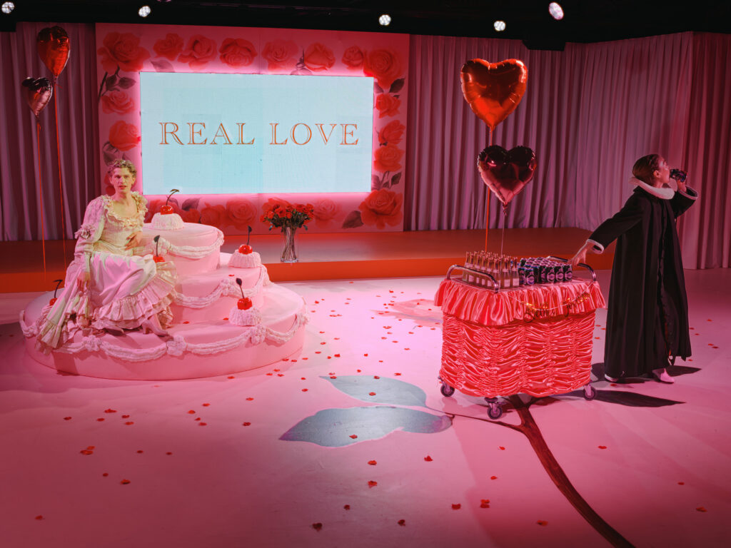 Real Love, Aarhus Teater. Foto: Rumle Skafte
