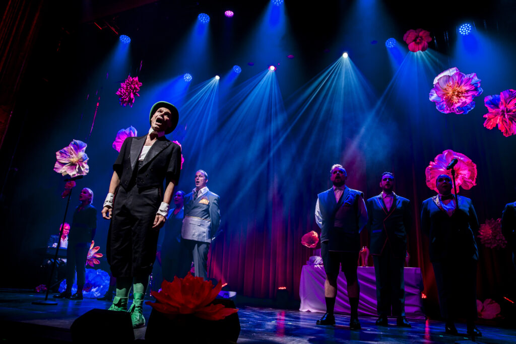 Kim Hammelsvang optræder til Årets Reumertshow 2026, hvor han modtog en Reumert for sin birollen i Cabaret på Randers Teater. Foto: Lasse Lagoni