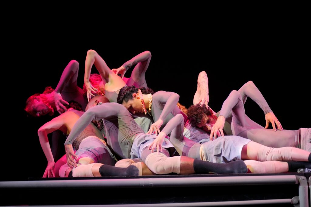 Venedigbiennalen 2026. Dans Danseteater med Drip. Foto: Andrea Avezzù.