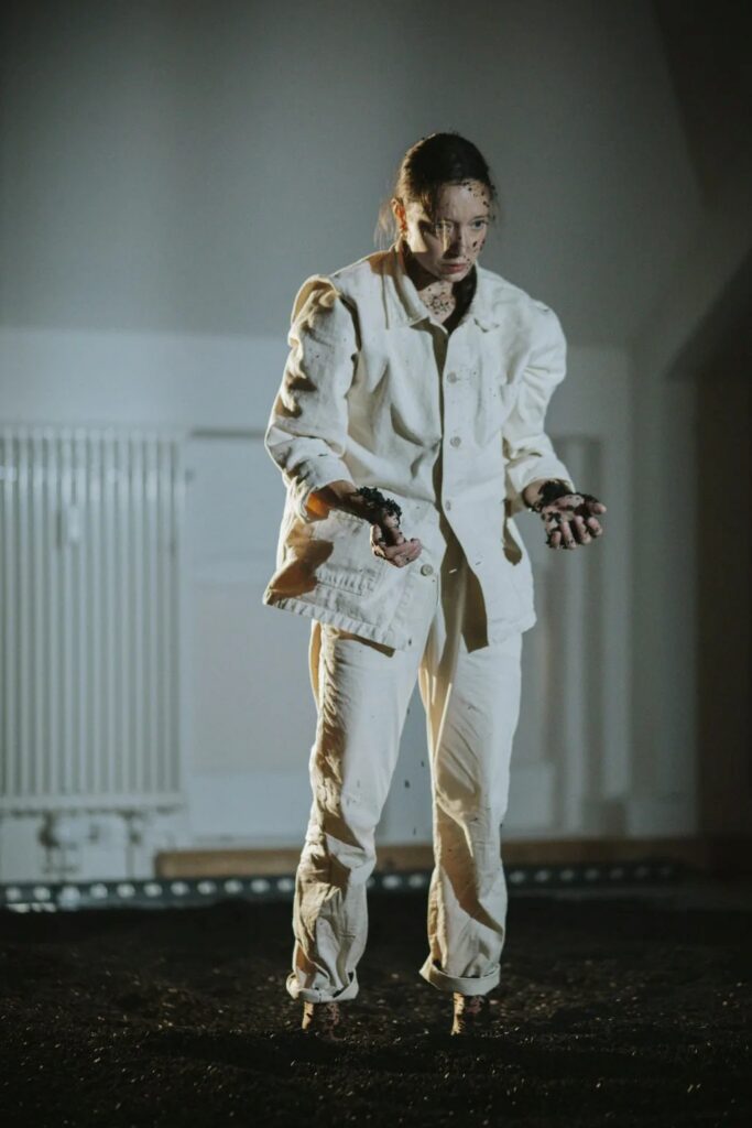 Sarah Aviaja Hammeken i Soil. Foto: Eva Luise Hoppe.