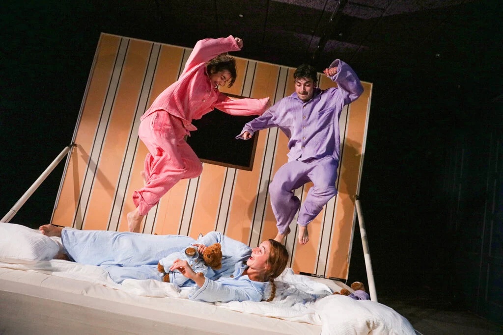 Sover du? Sjællands Teater Fair Play. Foto: Evan Hemmingsen