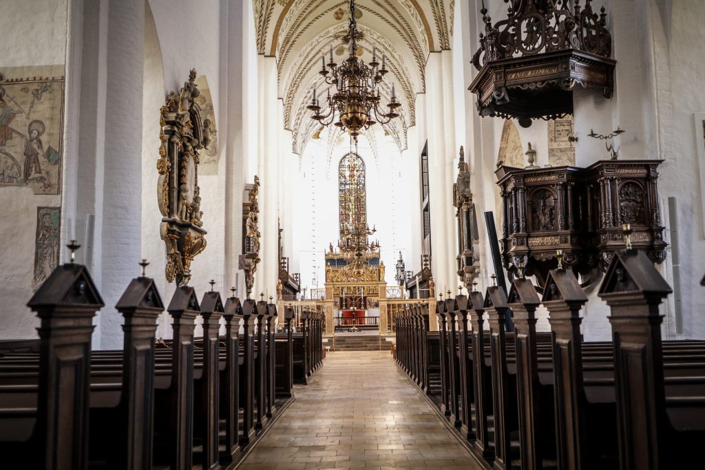 Det store kirkerum i Aarhus Domkirke. Foto - Copyright Aarhus Domkirke