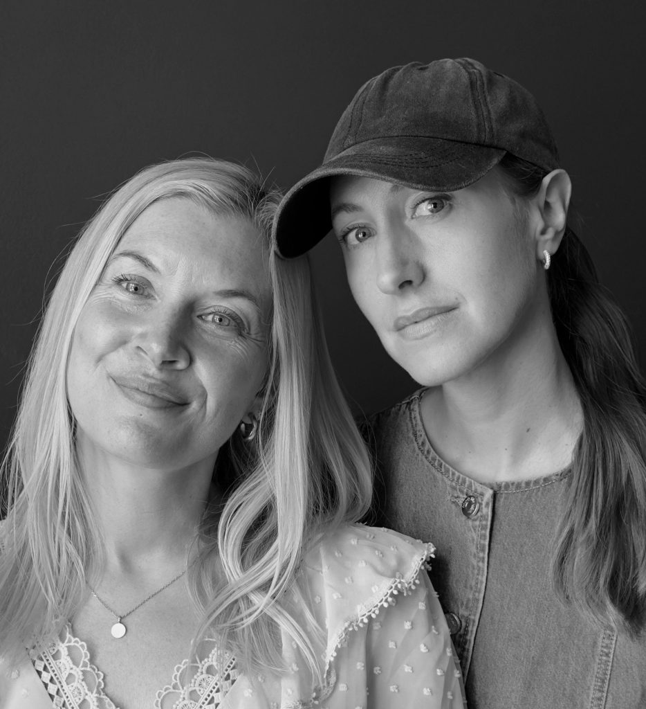 Kamilia Amélie og Amanda Glindvad. MentalVoice. Foto: Emma-Louise Libner.