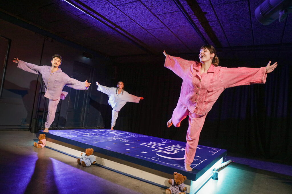 Sover du? af Sjællands Teater. Foto: Evan Hemmingsen